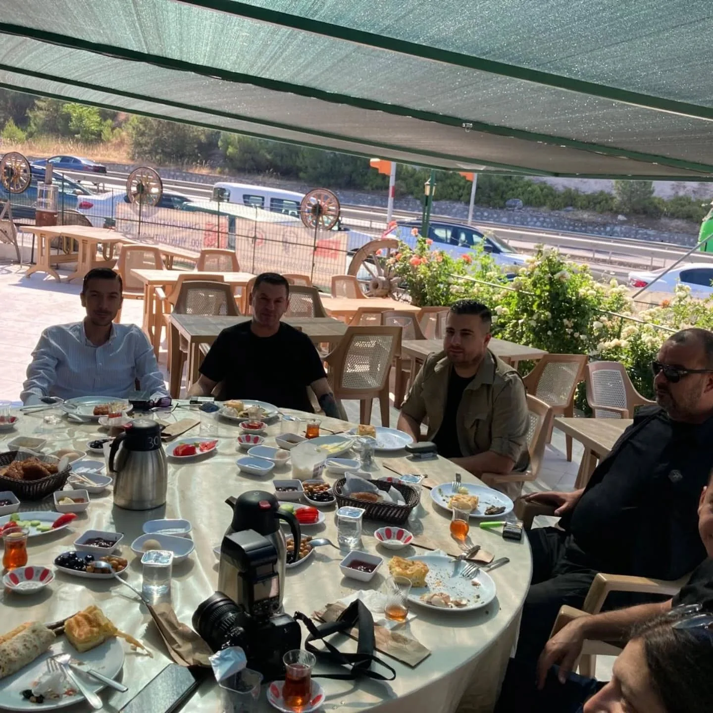 Bornova Belediyesi Başkanı Sayın Ömer Eşki Akademisyen  hocalarımız,Belediye Meclis üyeler…