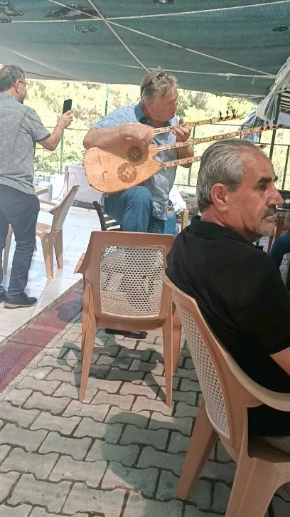 Sayın Fevzi önderin sazından türküler dinledik..