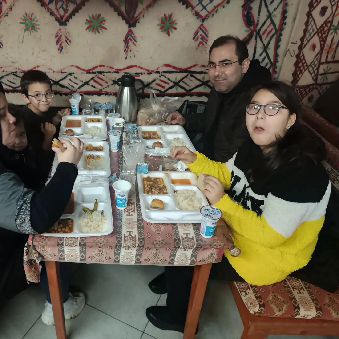Ramazan ayının ilk iftarını dost ve akrabalarımızın katılımıyla gerçekleştirdik. Sizinle b…