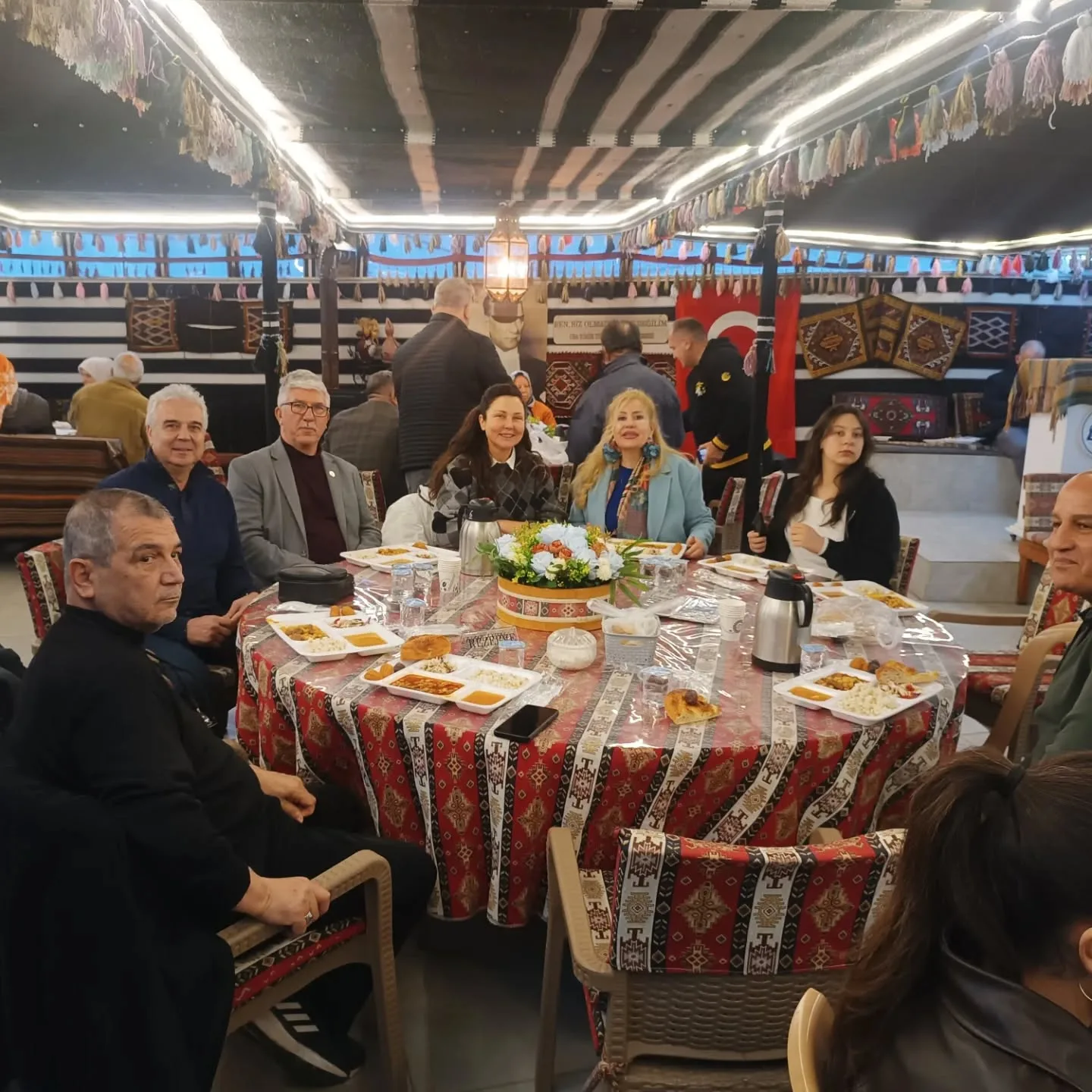 Mübarek Ramazan ayını Dost ve Akrabalarımızla iftar etkinliğinde karşıladık. Allah niceler…